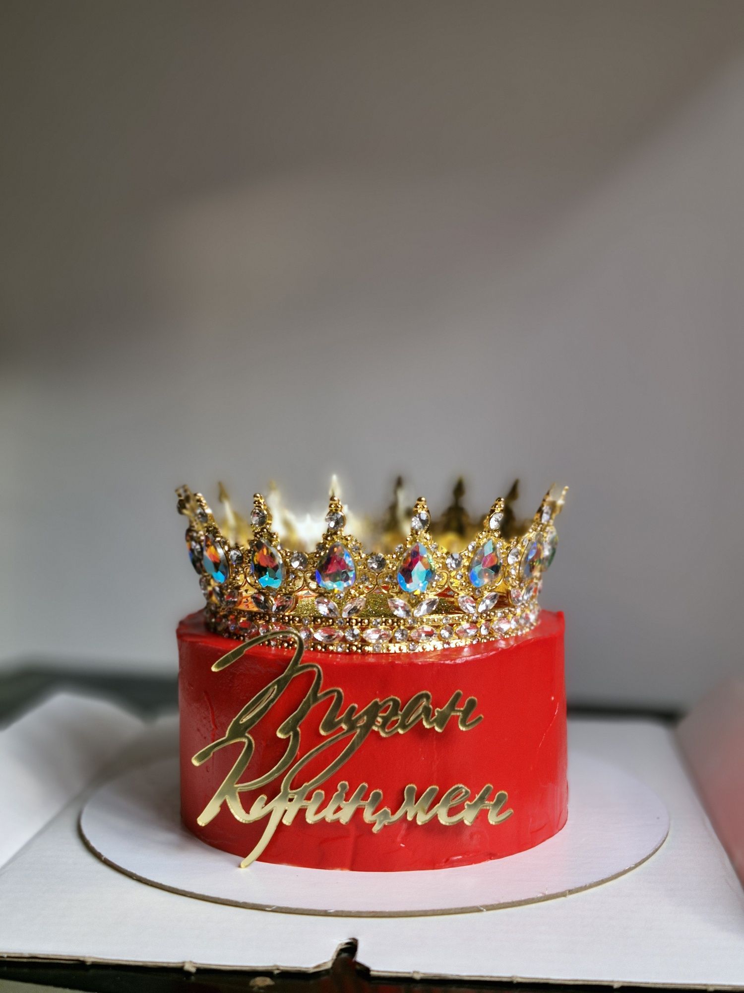 Торты на заказ С короной  Юбилей Для жены Для мужа Для мамы  Большой