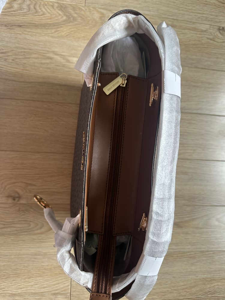 Женские сумочки Michael kors