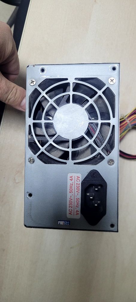 Блок питания Huntkey 300W бу.