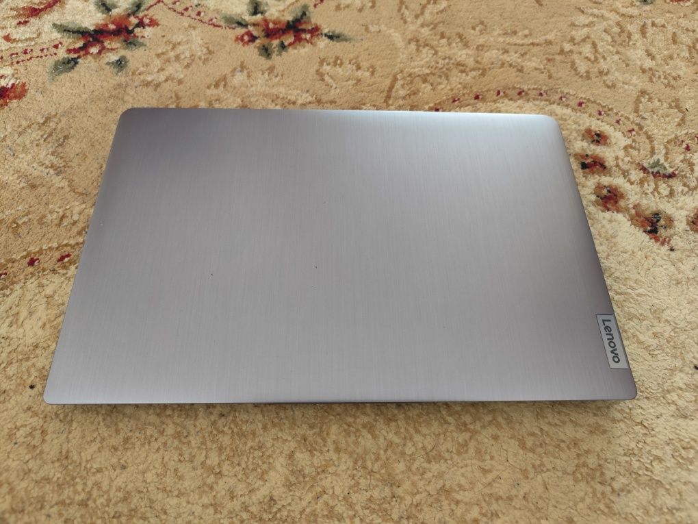 Lenovo ideapad 3