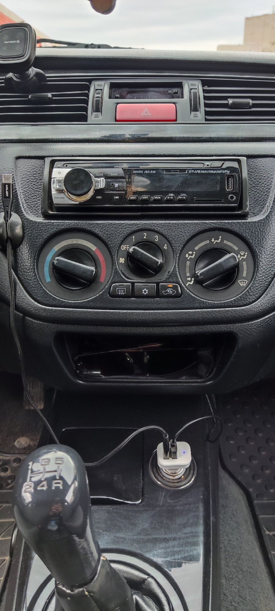 Mitsubishi lancer 9