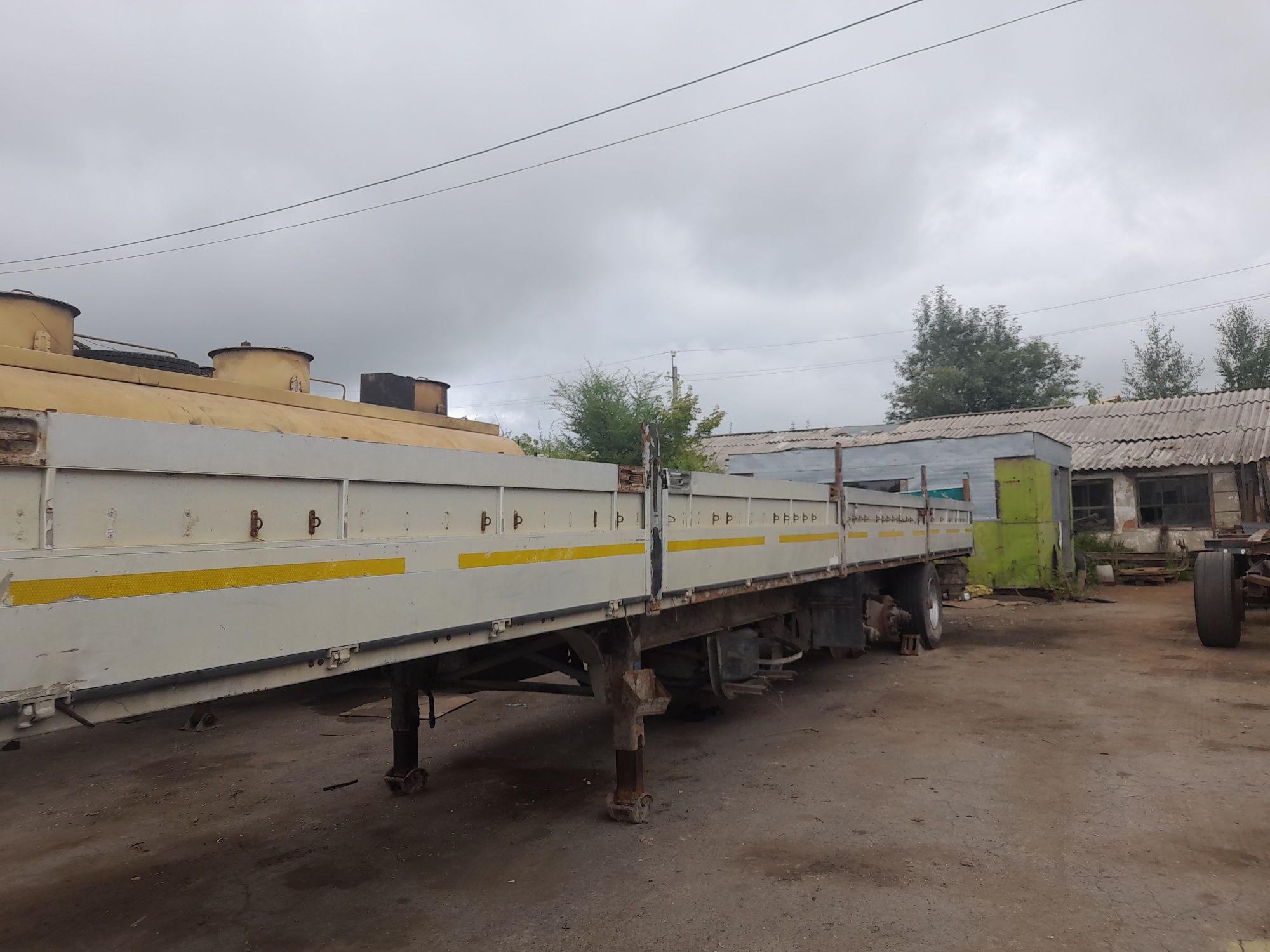 Продам полуприцеп шмитц 2001гв