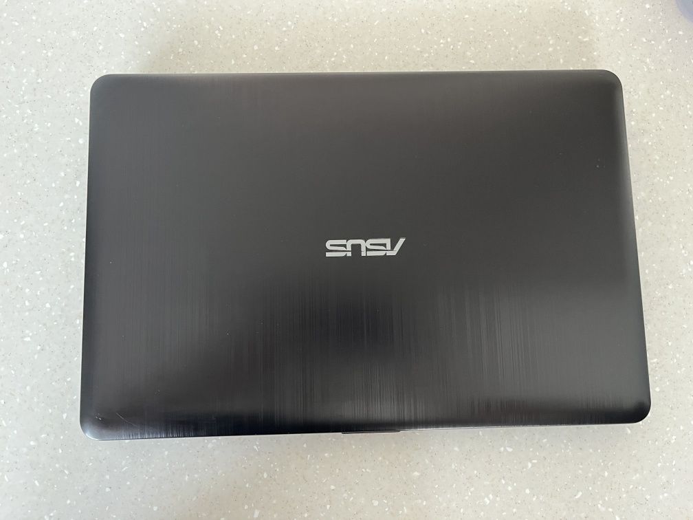 Asus X540UB продам, торг не уместен