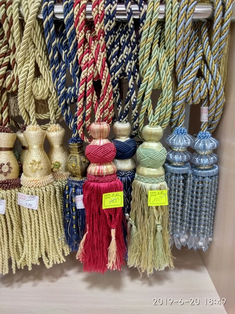 Прихваты для штор