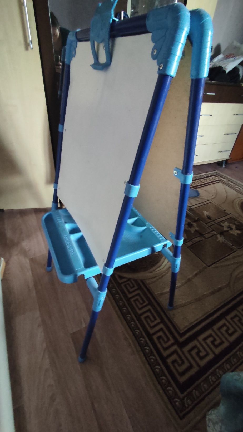 Продам молберт, доска для развития детей