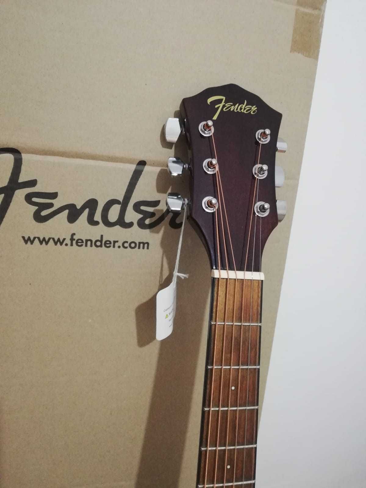 Продаю акустическую гитару Fender FA-125 (Natural)
