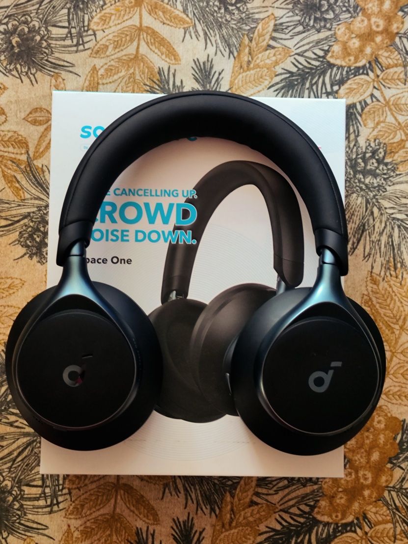 Anker Soundcore Space One