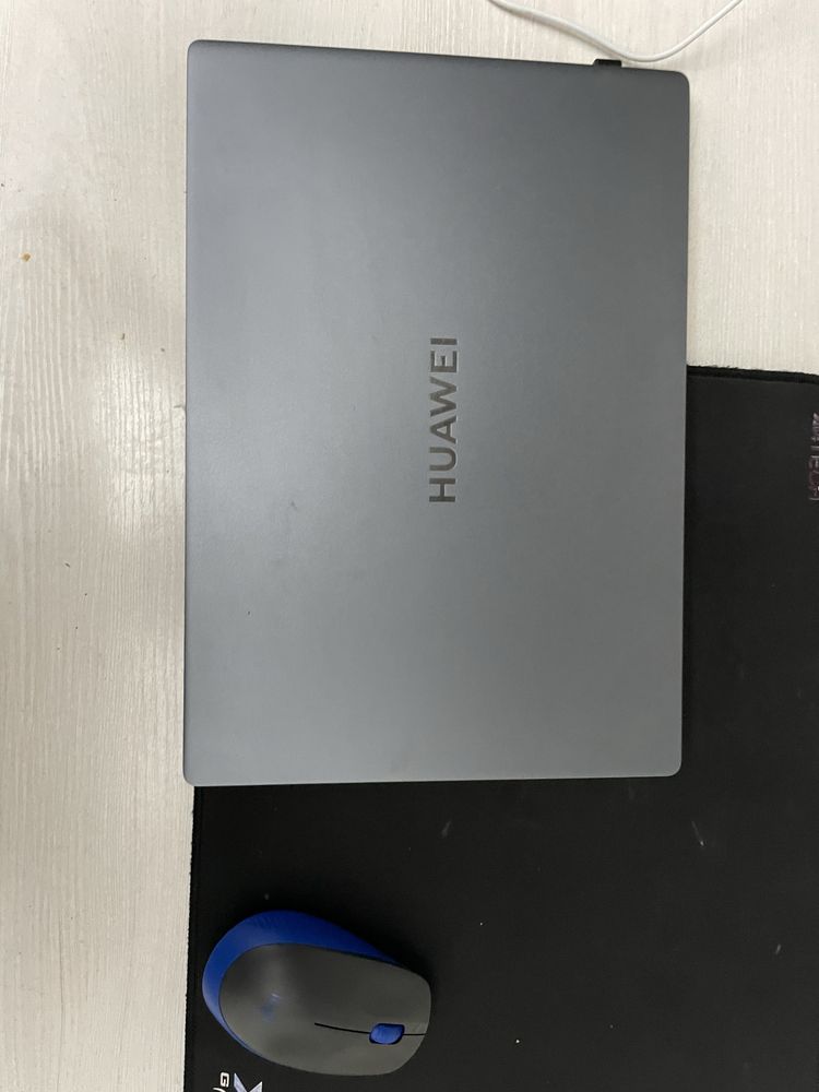 Huawei Matebook D16