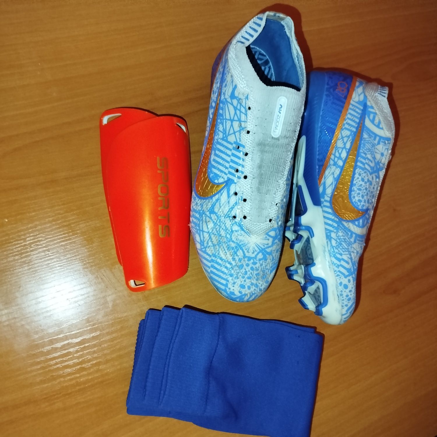 Продам  бутсы Nike Air Zoom