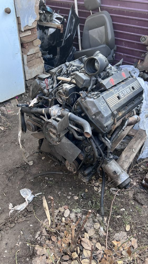 Двигател BMW v8 3.5
