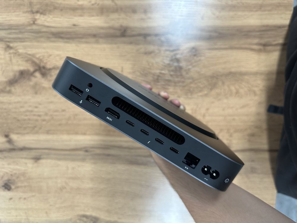 Mac mini 8,1 Late 2018 A1993 (Space gray)