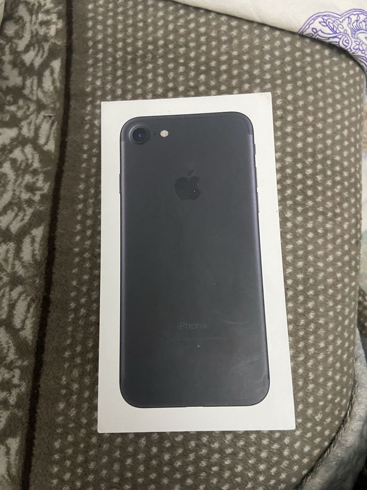 Iphone 7s с коробкой