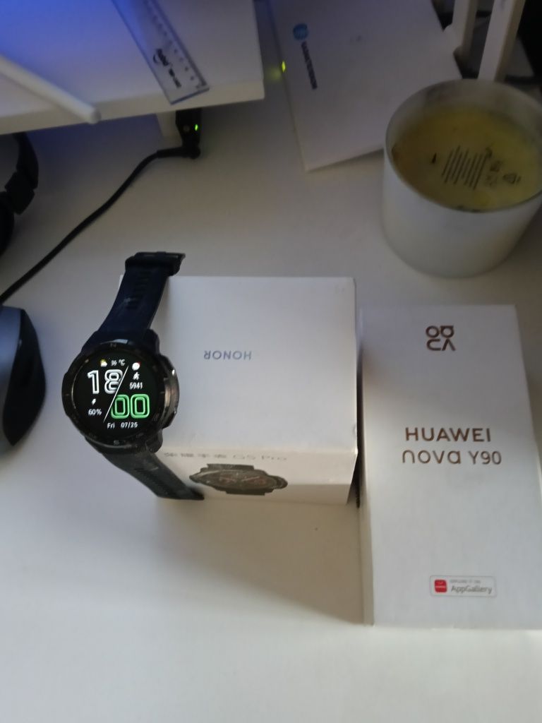 Продам телефон Huawei nova y90 часы nonor gs pro