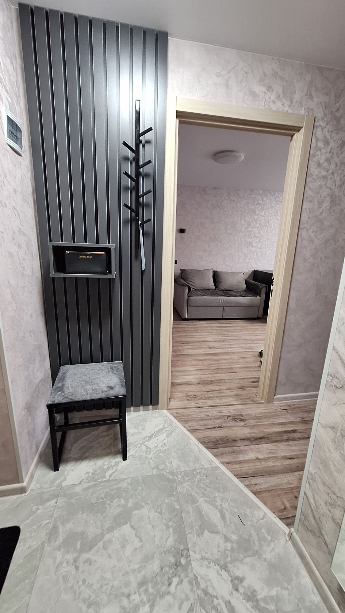 Сдам посуточно VIP  1комн.квартиру после ремонта в центре г.Щучинск.