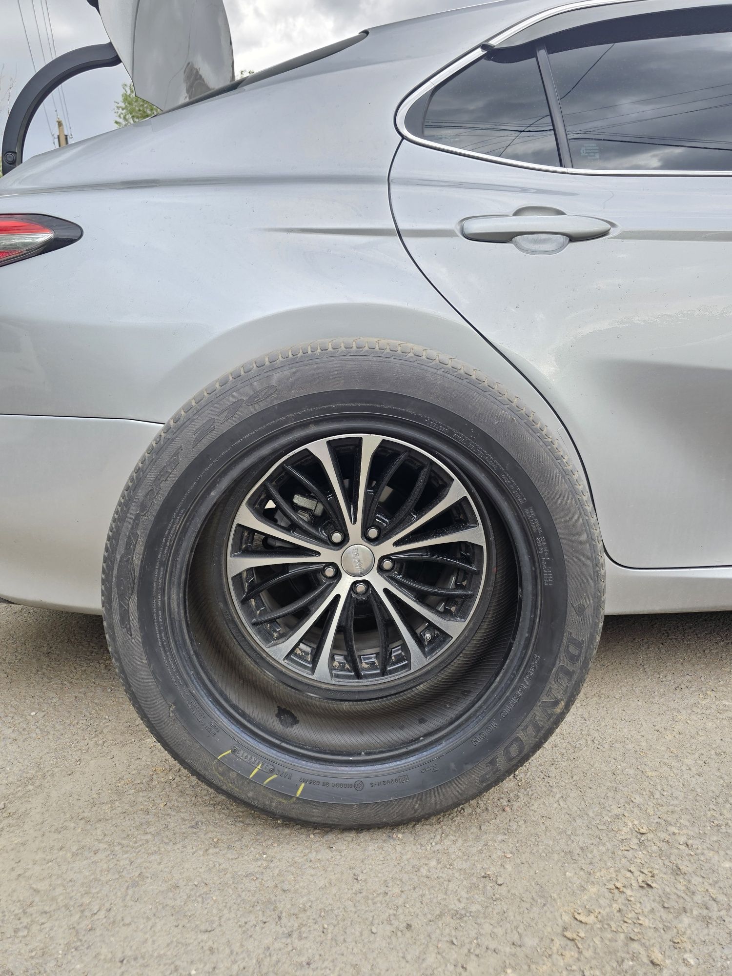 Шины 235/55 R 18 Danlop