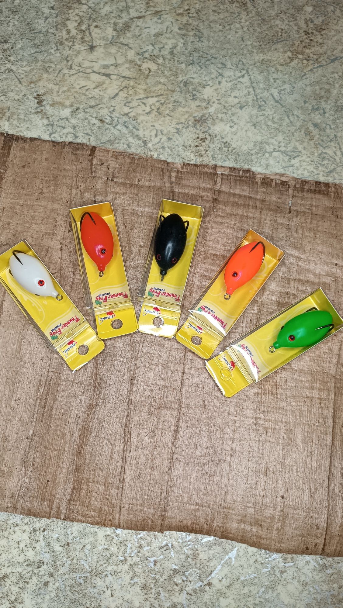 Продаются приманки для змееголова.