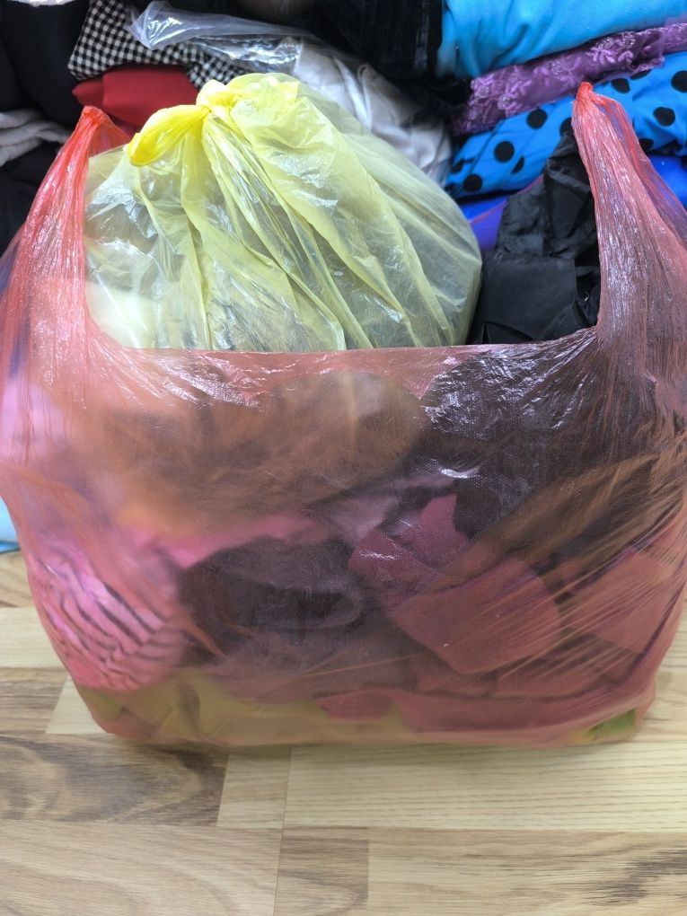 Продам ткани срочно