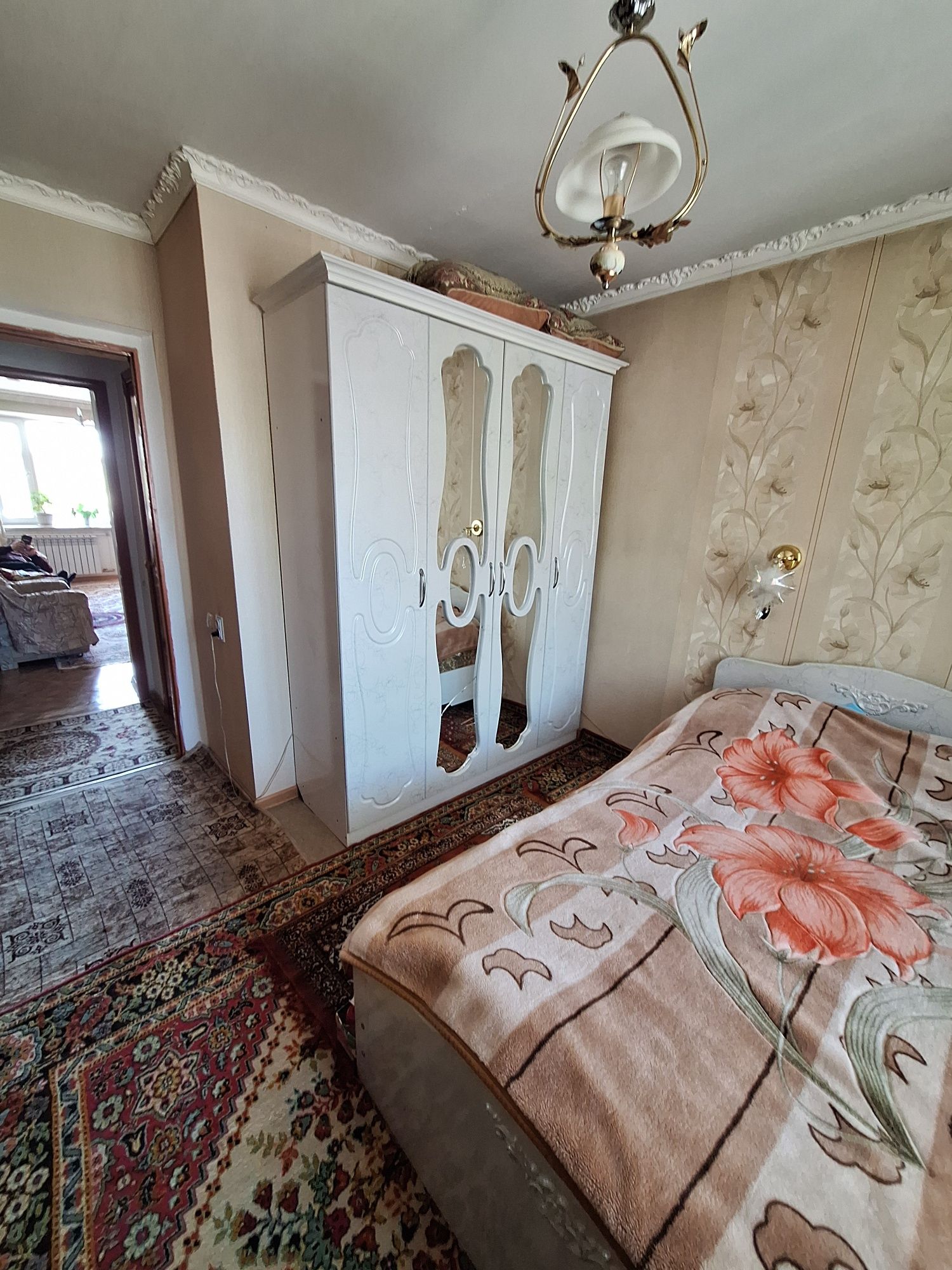 Продам 2-х ком. квартиру в п.Карабулак.
