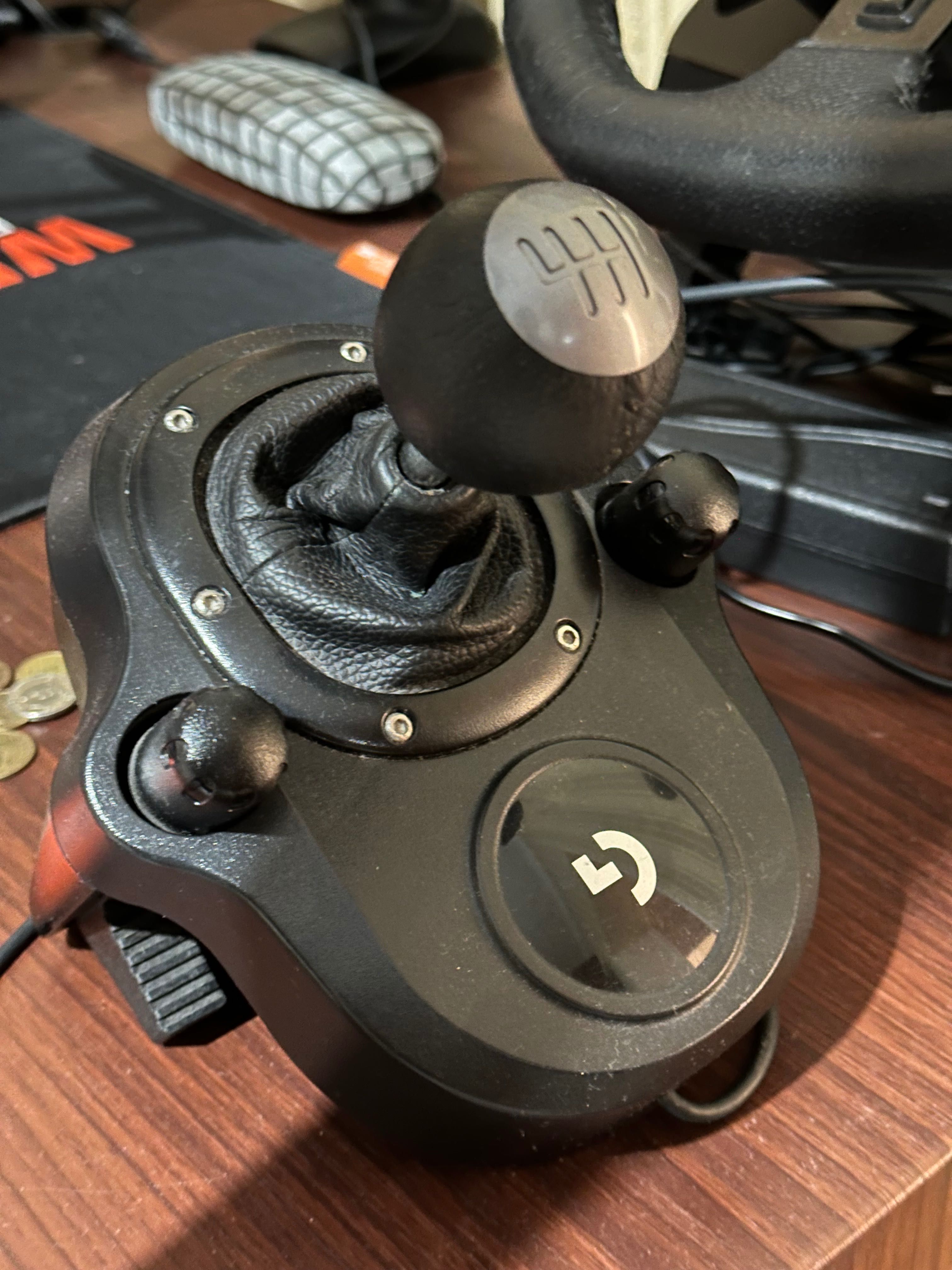 Игровой руль Logitech G923 + Driving Force Shifter черный