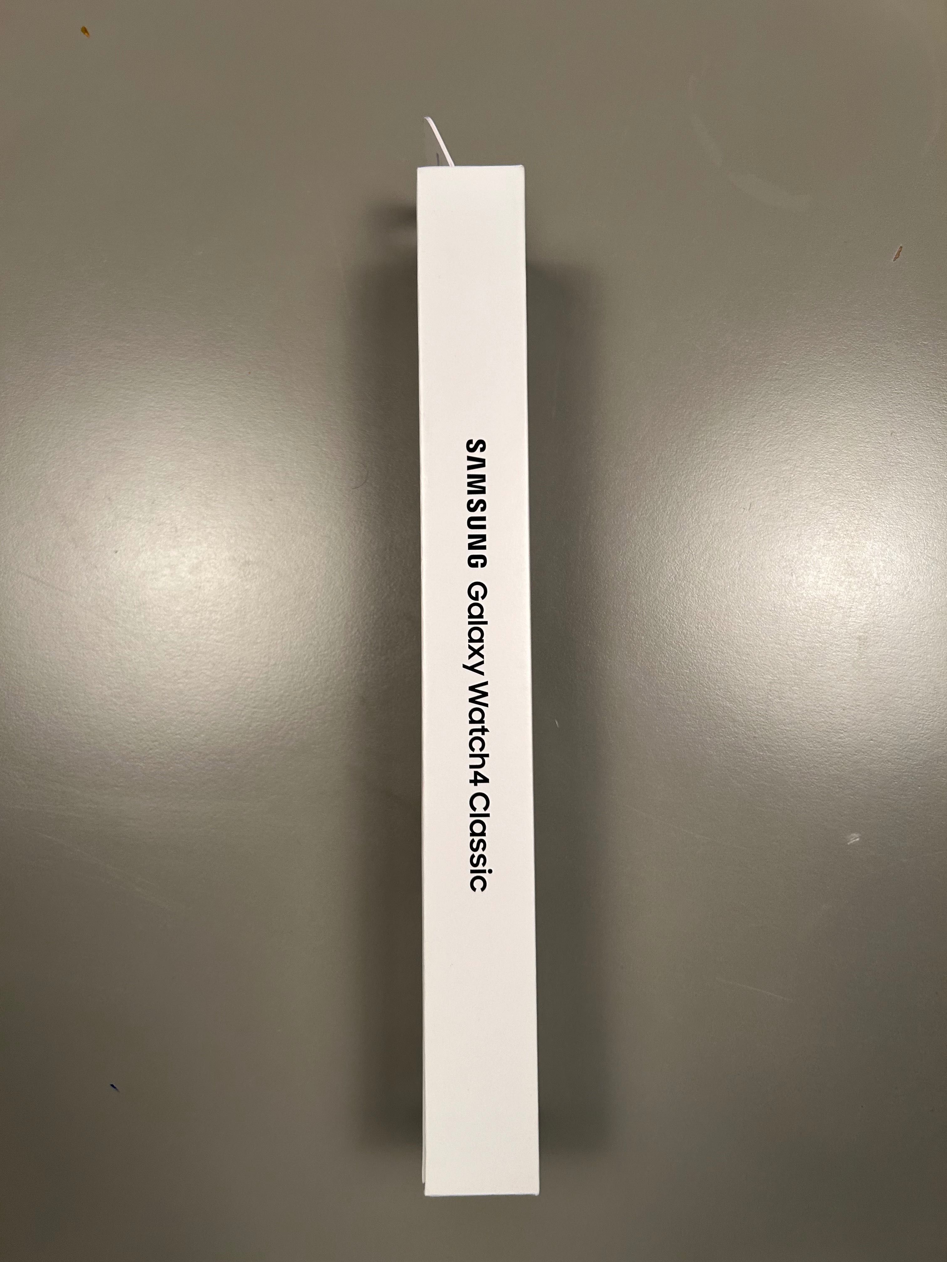 Часы Galaxy Watch 4 Classic SM-R890NZKACIS, черный