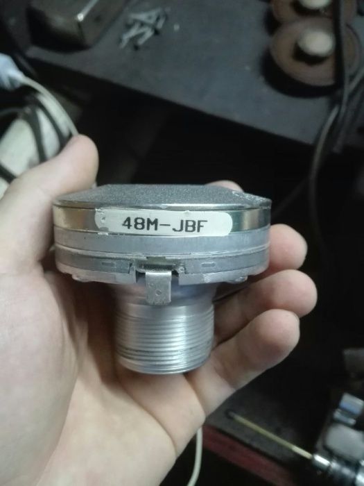 высокочастотные драйверы 2408j jbl от JBL VRX 932LAP