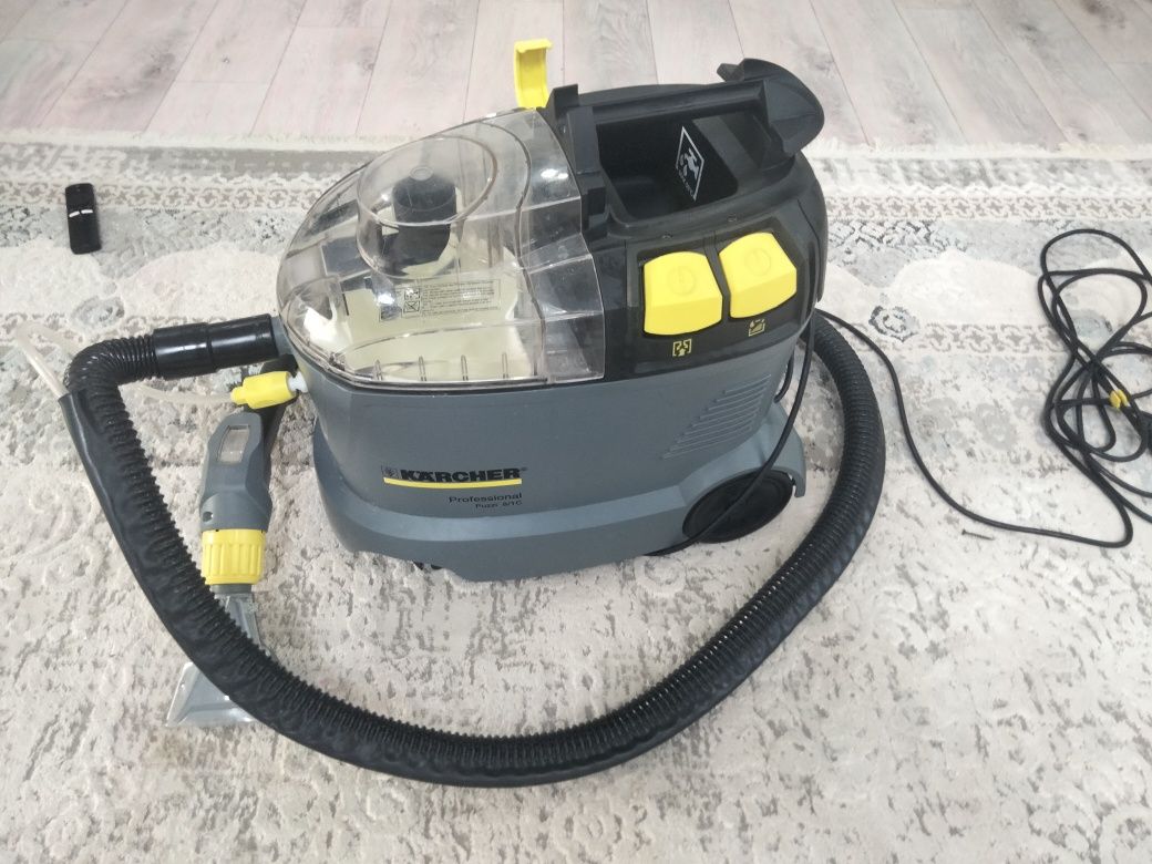Моющий пылесос KARCHER Puzzi 8/1C