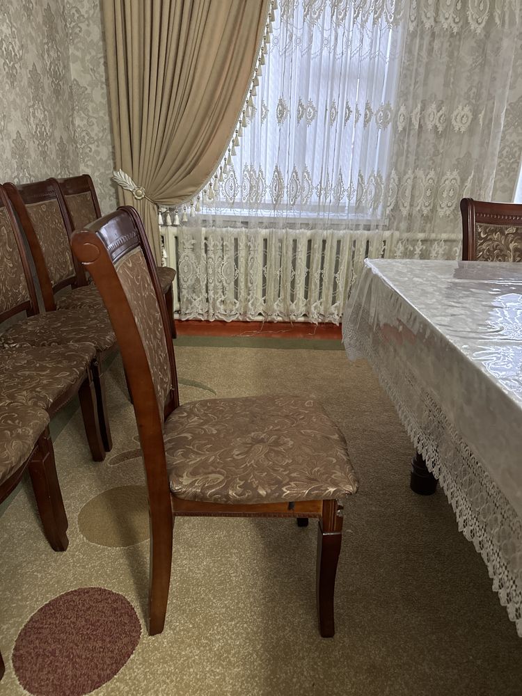 СРОЧНО!Продам стол со стульями