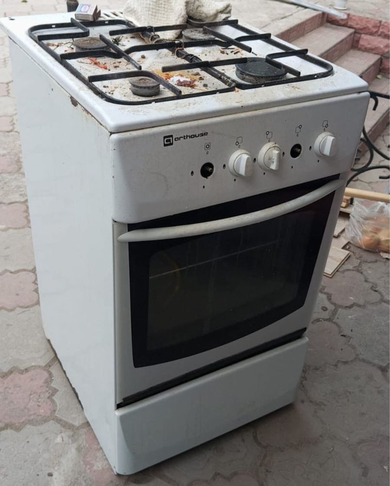 Продам газовую плиту