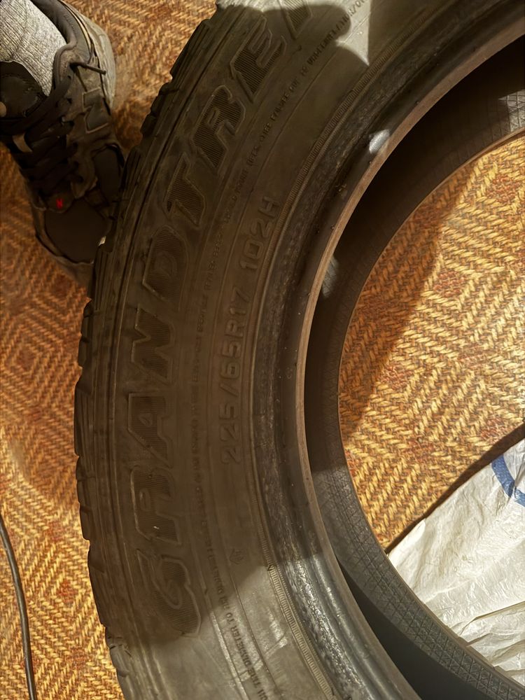 Резина 225/65 R17 102H