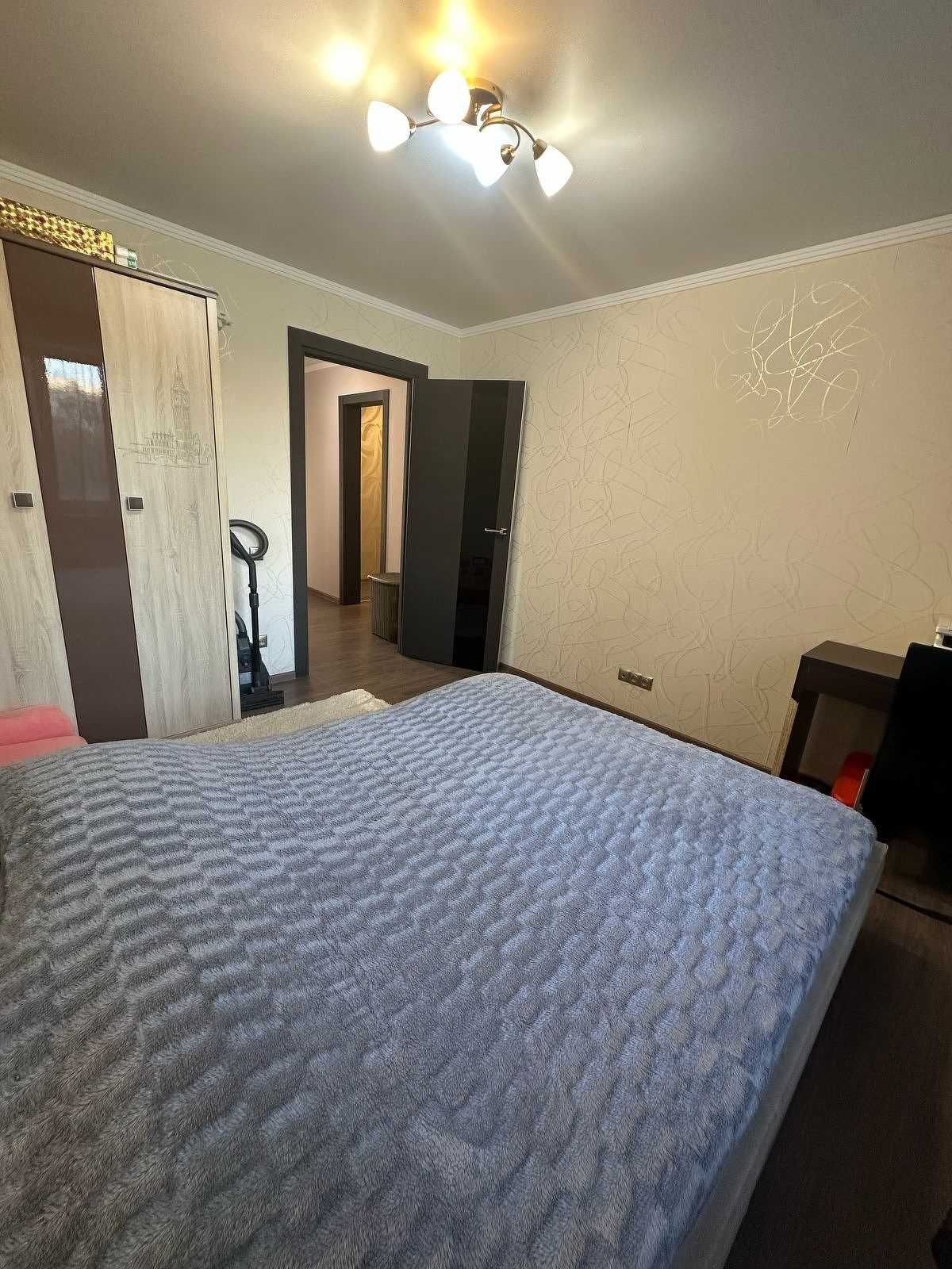 Продам 3шку в 8 микрорайоне