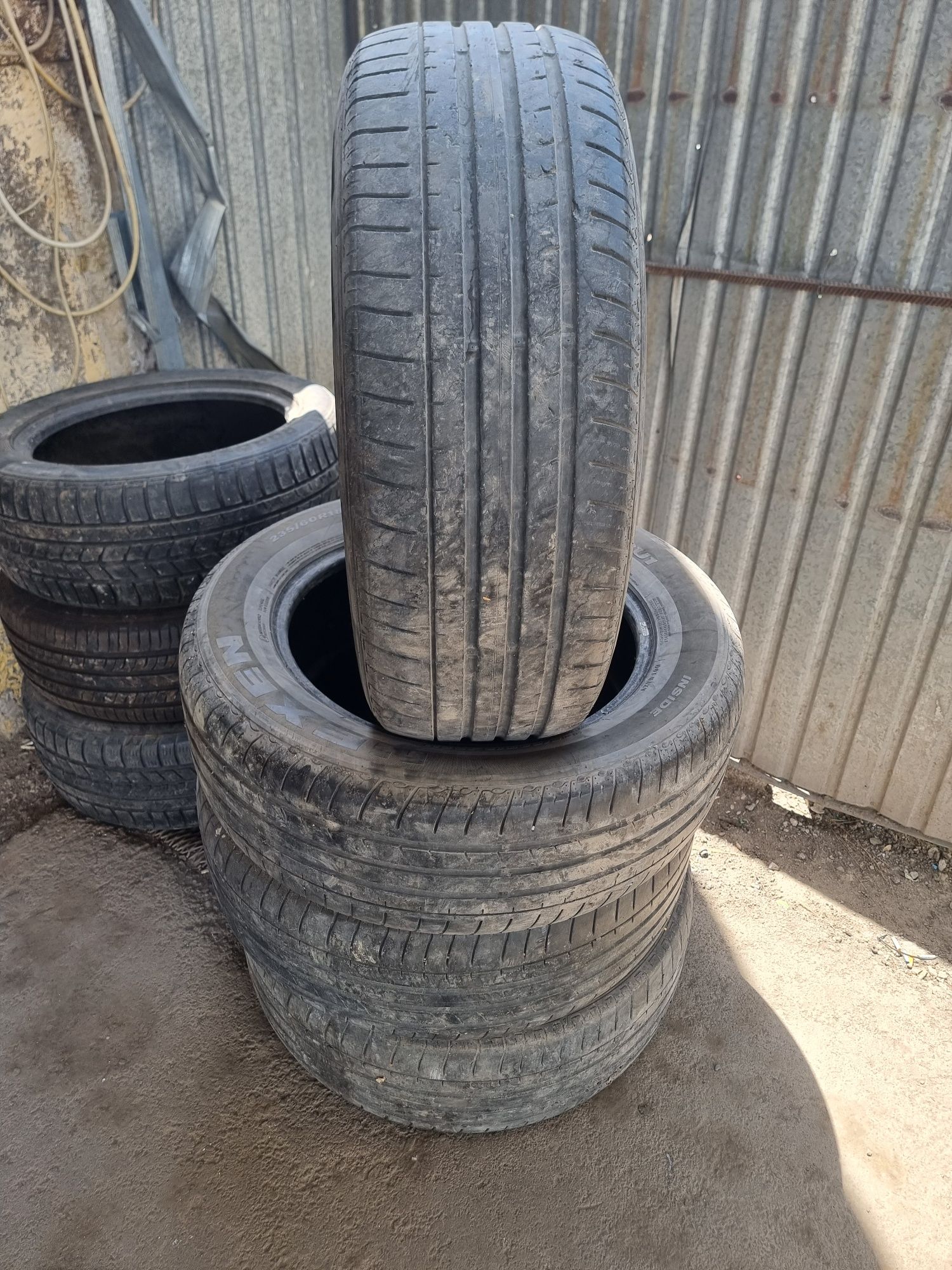 235/60/18  NEXEN