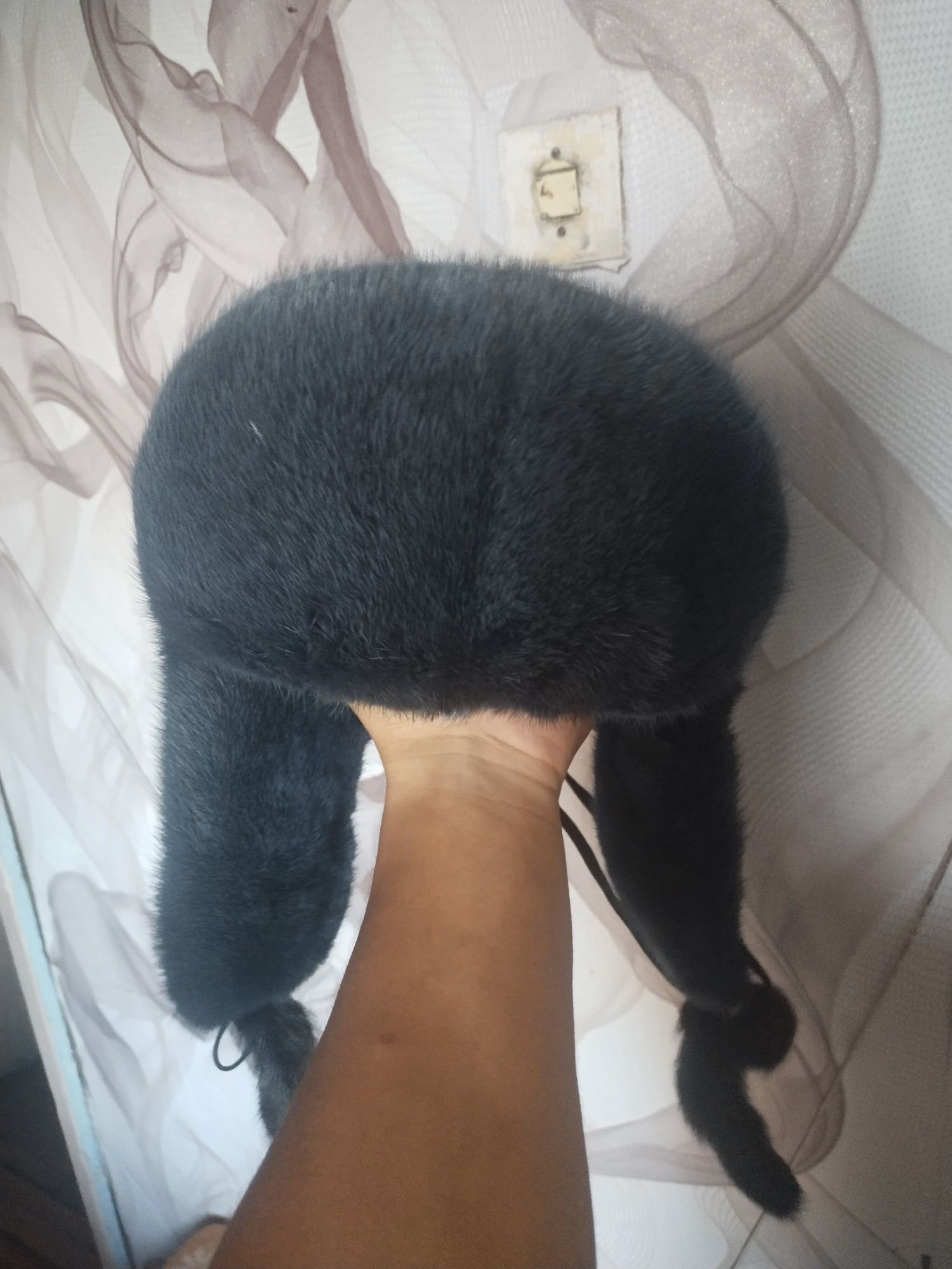 Зимняя женская ушанка