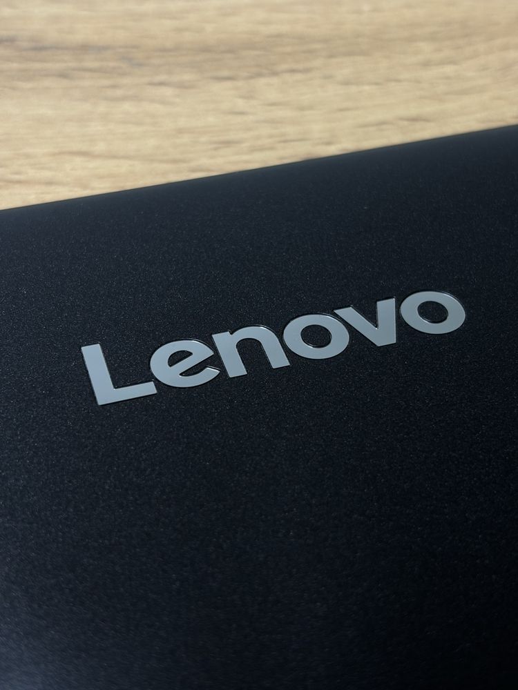Ноутбук Lenovo