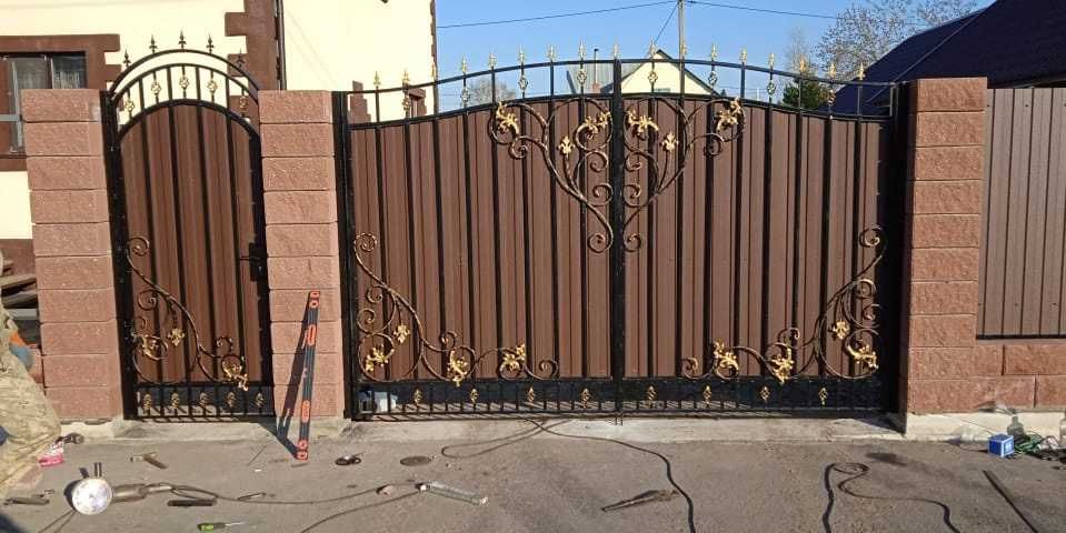 Изготовим ворота с калиткой, заборы, навесы и т.д.