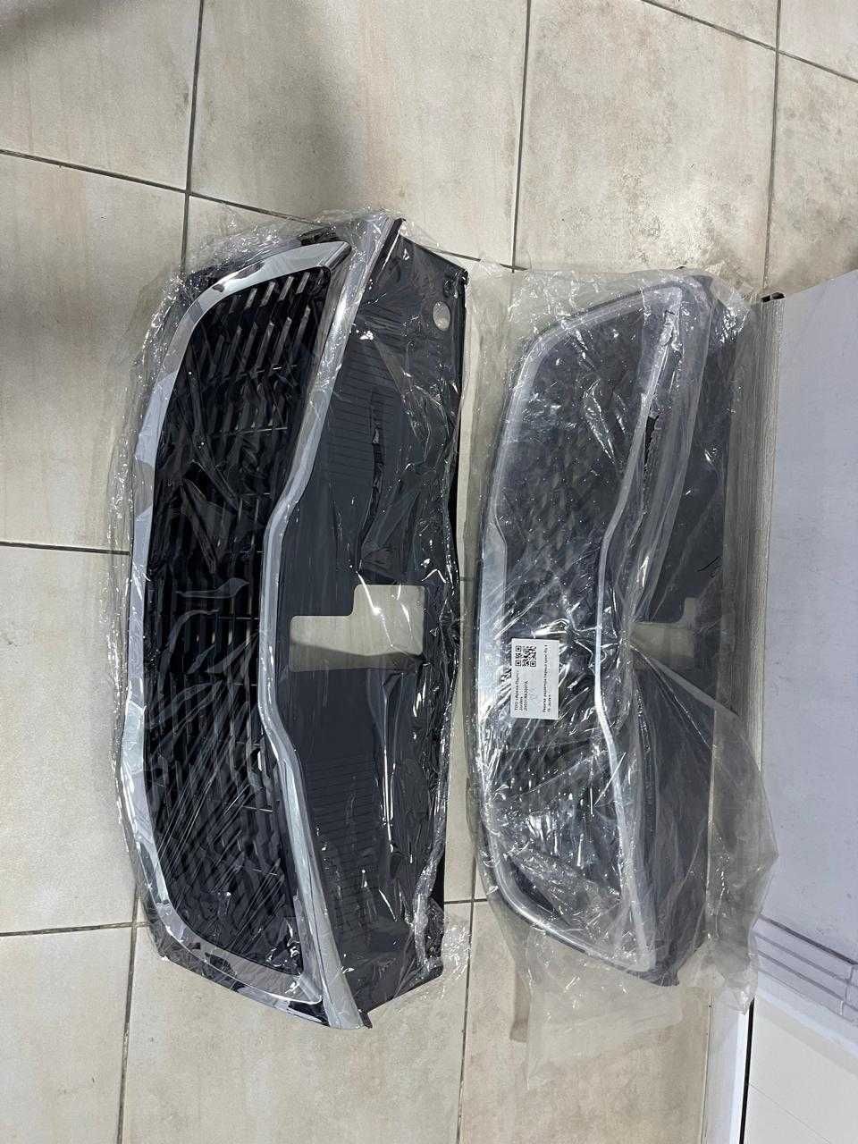 Решетка радиатора / решетка в бампер Hyundai Accent/Kia Rio 2010-24г