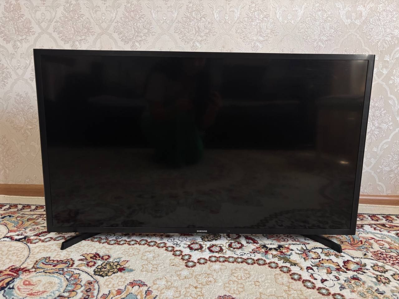 Телевизор Samsung 40" UE40J5200AU
Смарт-ТВ, Full HD, Wi-Fi