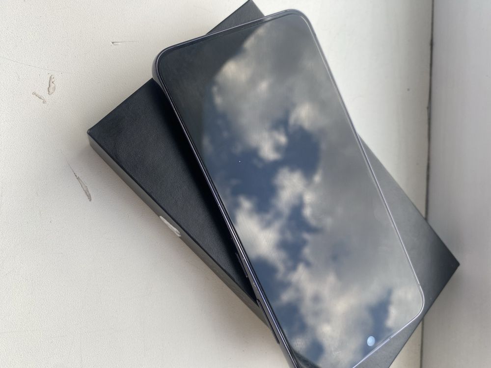 Продам срочно samsung s23 128gb