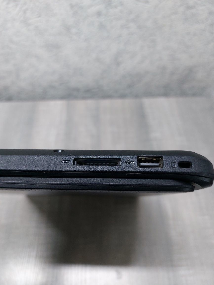 15,6"Acer Core i3-5 SSD-240 Озу-8
Ноутбук