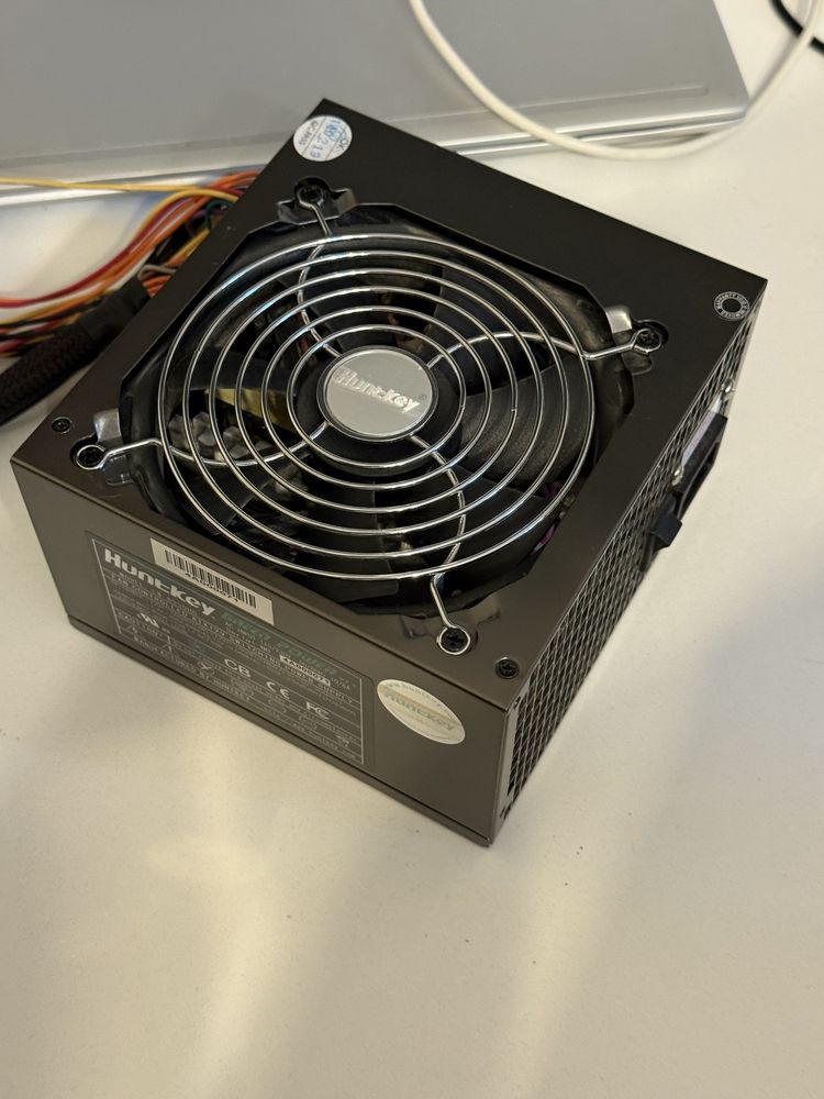 Блок питания HuntKey 550W