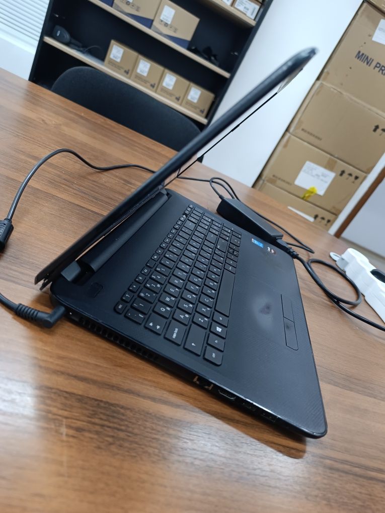 ДЕШЕВО! Ноутбук HP для работы и просмотра фильмов