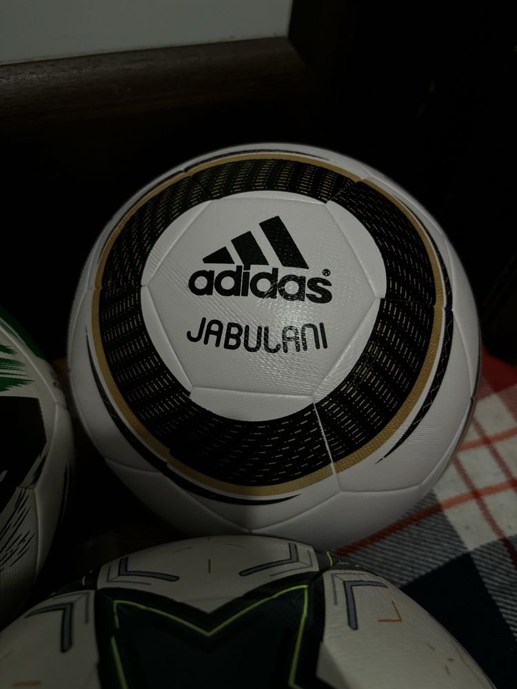футбольные мячи со скидкой adidas