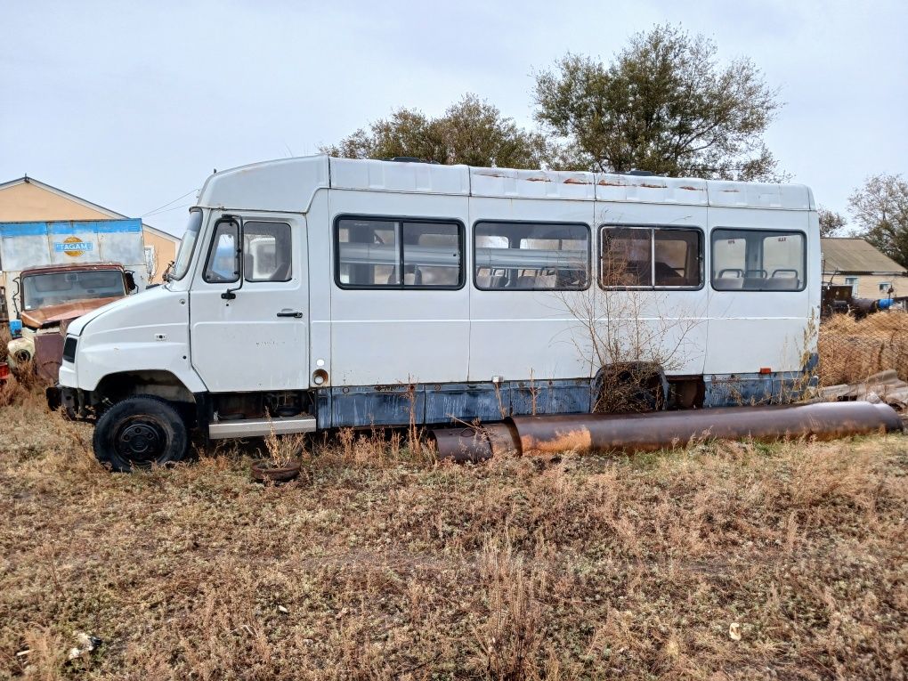 Автобус  ЗиЛ бычок