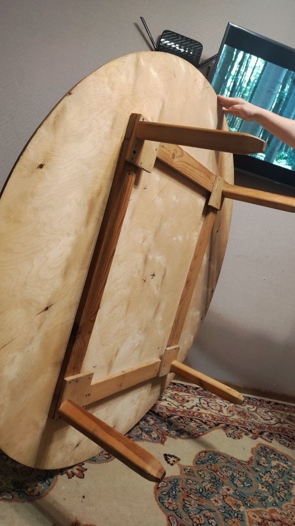Круглый стол 133 см