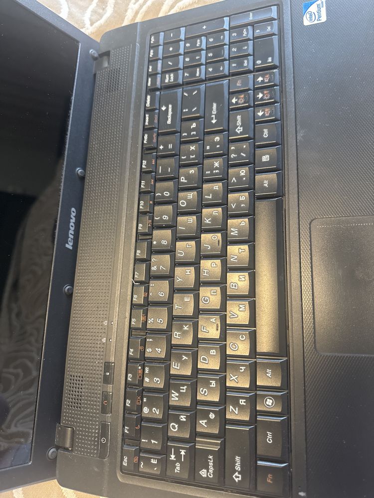 Продам ноутбук Lenovo G560
