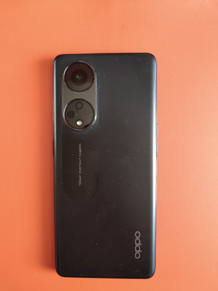 Продается телефон Oppo Reno 8T 5g