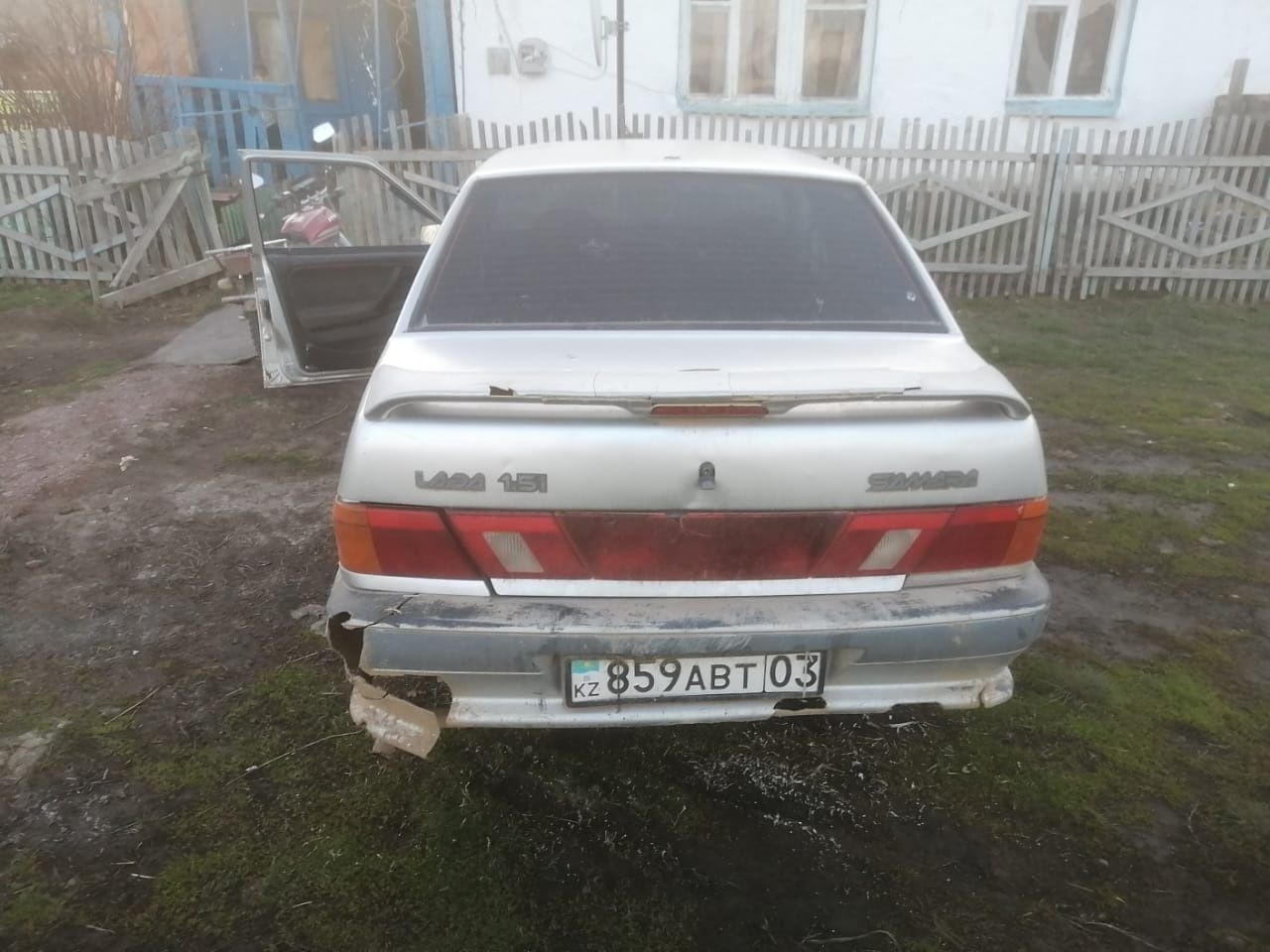 Продам машину на разбор . Двигателя,каропка на ходу и ходовая тоже