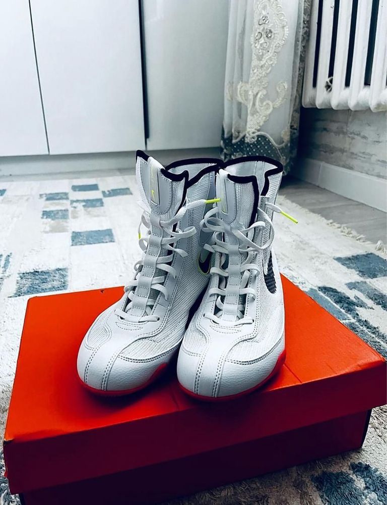 Nike Machomai 2.0