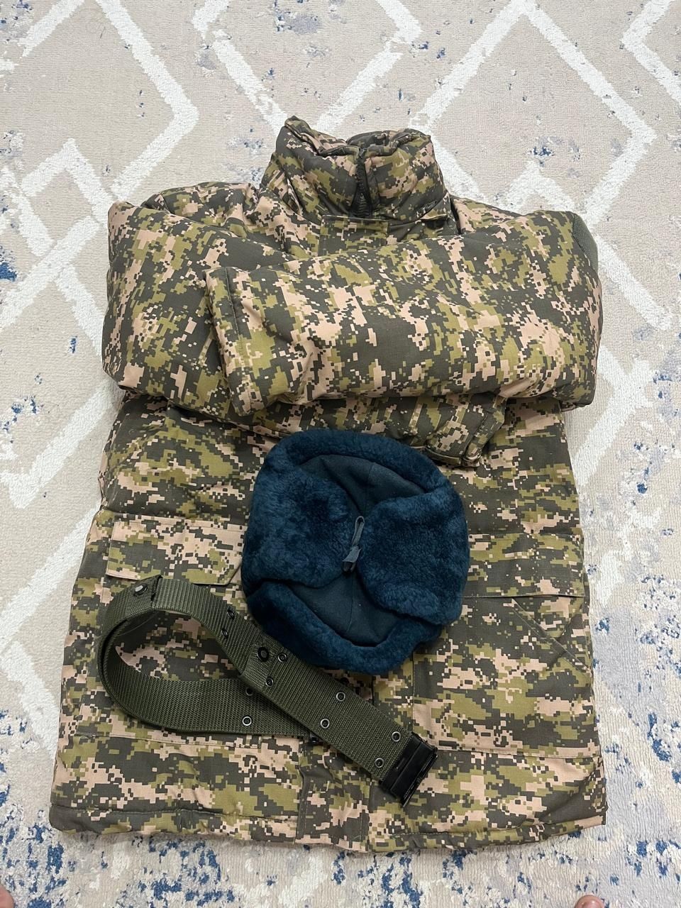 Военная форма...