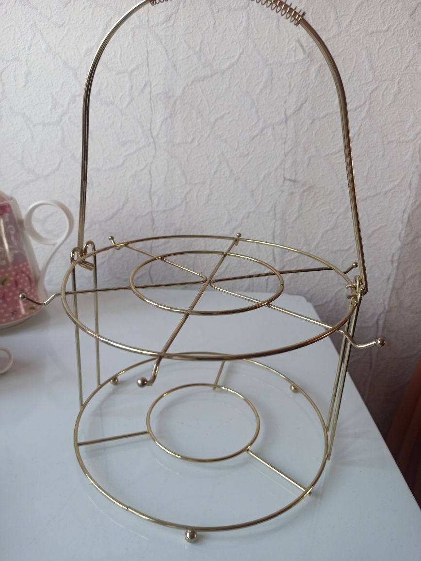Продам чайный сервиз.