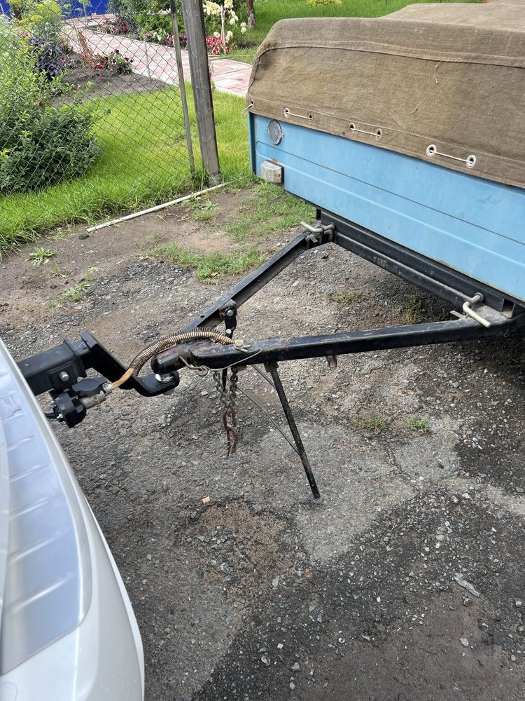 Продам прицеп легковой с документами.